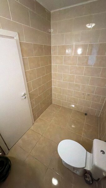 Banu Manta, liceul Ion Neculce, de inchiriat apartament 3 camere, parter