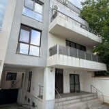 Banu Manta, liceul Ion Neculce, de inchiriat apartament 3 camere, parter